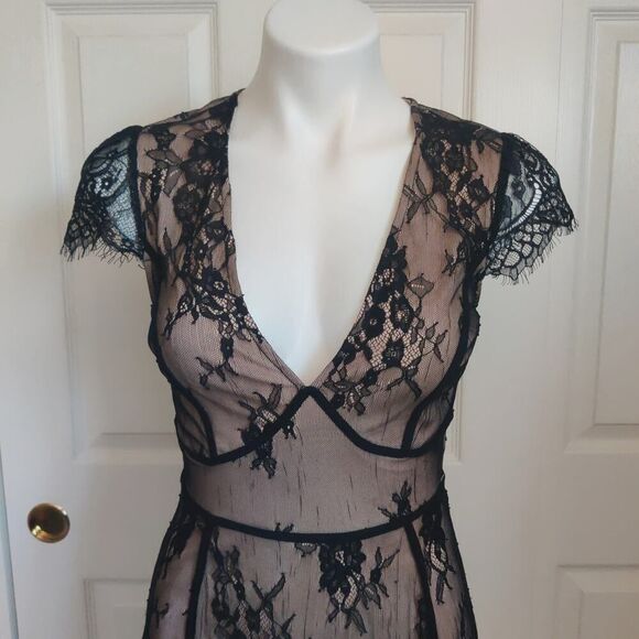 Lulus Liano Black Lace Skater Dress sz XS - Picture 7 of 16